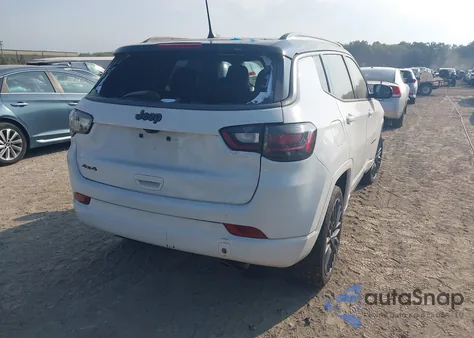 2022 Jeep Compass High Altitude 4X4 z USA, uszkodzony, nr VIN 3C4NJDCB3NT160231